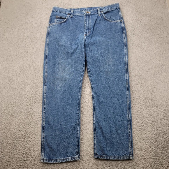 Wrangler Jeans Mens 38x29 Blue Denim Straight Leg Medium‎ Wash Cowboy Mid Rise - Picture 1 of 14